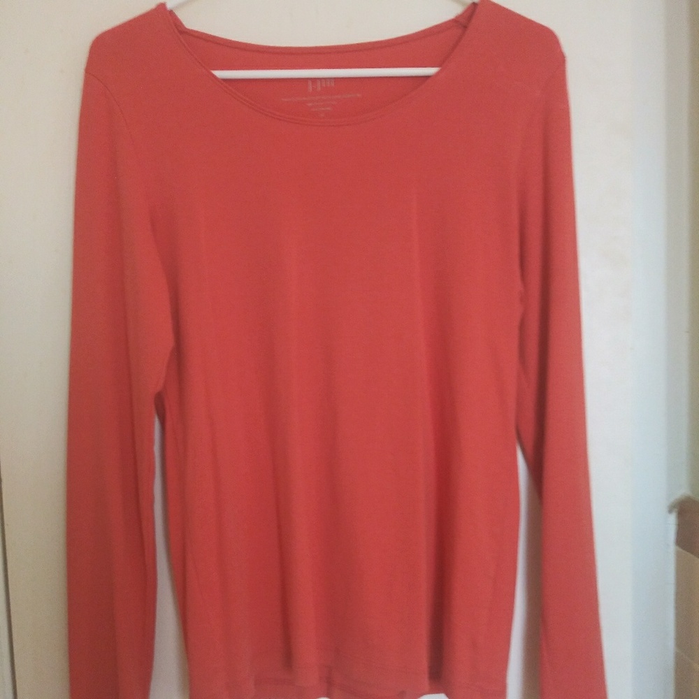 Long sleeve orange top